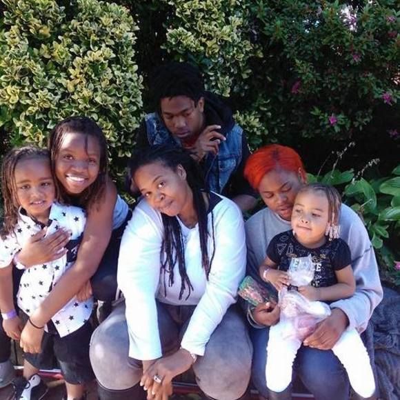 Meet your Posher, Shell - Picture 1 of 1